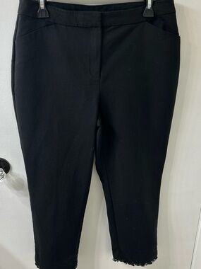 Chico's Black Cropped Pull-On Ponte Pants